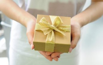 Jak wybrać odpowiedni prezent dla niej i dla niego?